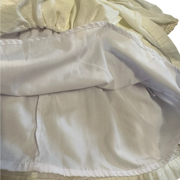 WELL DRESSED WOLF 3T Smocked dress, Yellow & White. Puff Sleeve, Pockets, Bows! - Picture 7 of 10